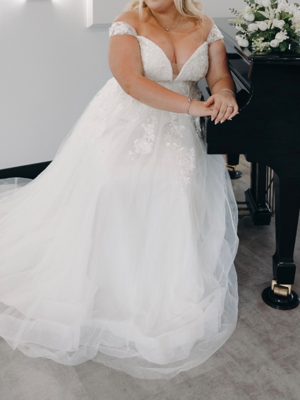 Oleg Cassini Wedding Dress